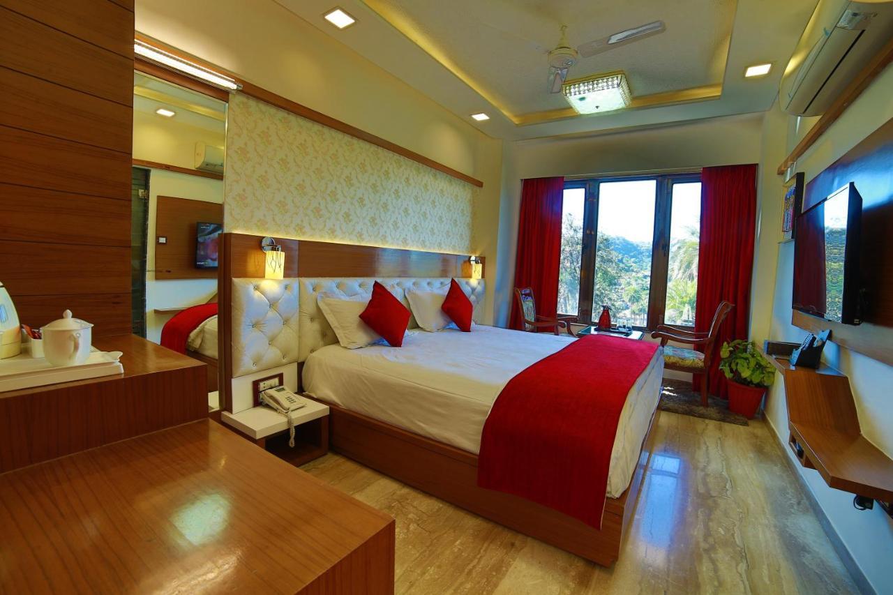 Hotel Sheratone Mount Abu Εξωτερικό φωτογραφία