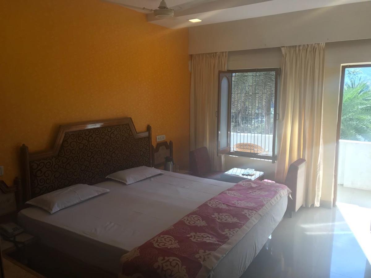 Hotel Sheratone Mount Abu Εξωτερικό φωτογραφία