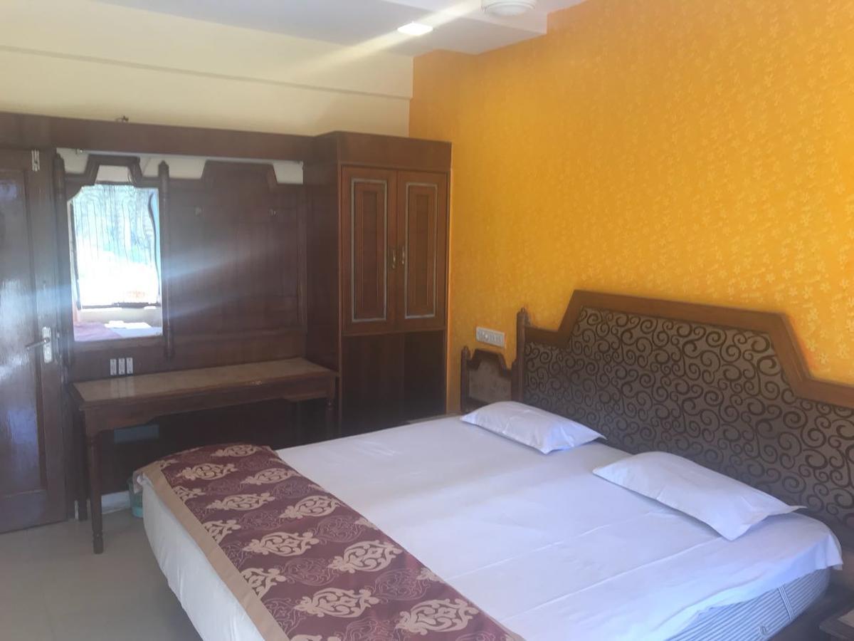 Hotel Sheratone Mount Abu Εξωτερικό φωτογραφία