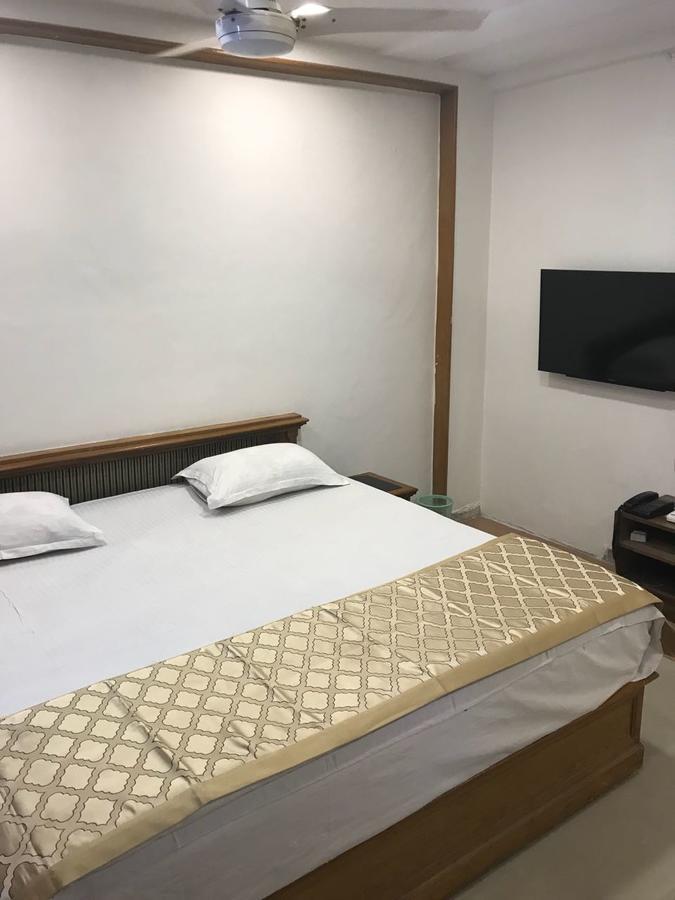 Hotel Sheratone Mount Abu Εξωτερικό φωτογραφία