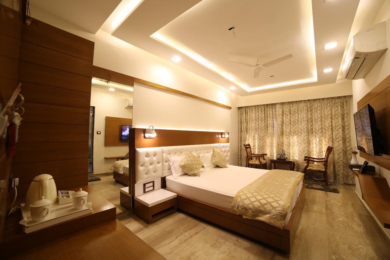 Hotel Sheratone Mount Abu Εξωτερικό φωτογραφία